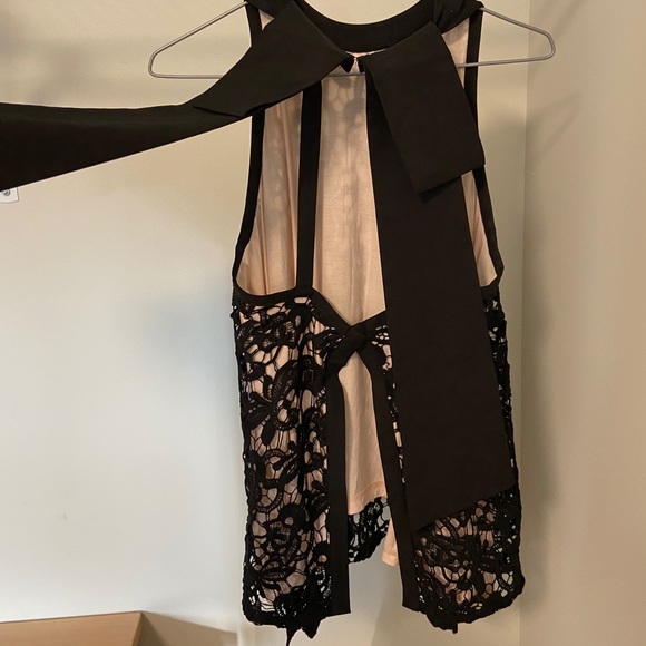 RW&CO Top - Picture 4 of 10